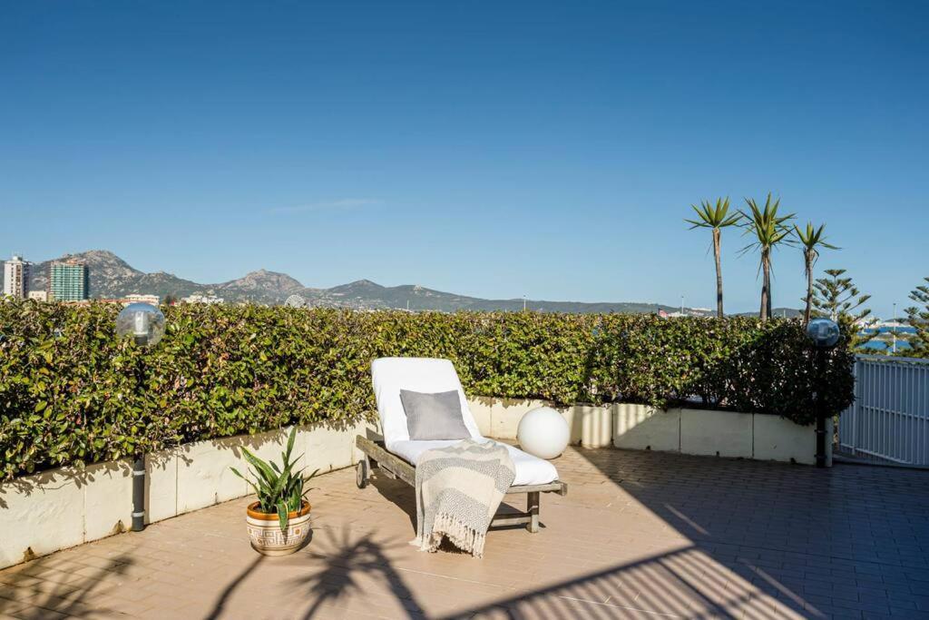 Sunny Rooftop Loft With Gorgeous Views Of Olbia Exterior foto